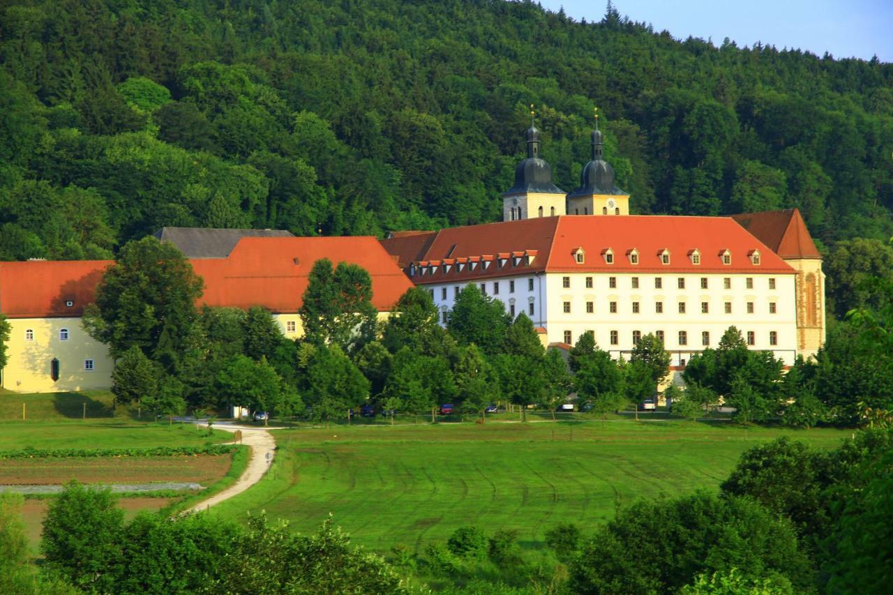 Kloster Plankstetten Gaste- Und Tagungshaus Berching Eksteriør billede